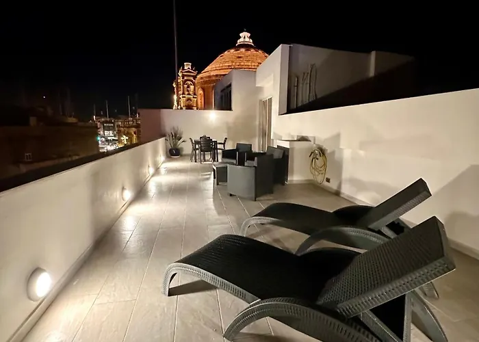 Dome Penthouse * Mosta